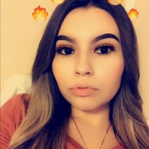 Meet your Posher, Veronica